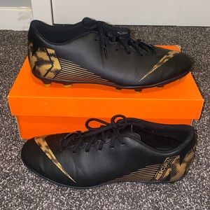 Brand new Nike Mercurial Vapor cleats Size 11